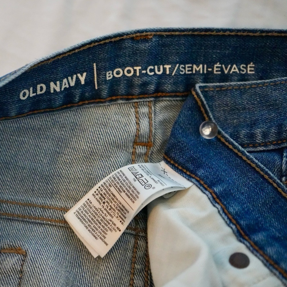Old Navy Mens Boot-Cut Jeans Medium Wash Denim Blue 38x32 - Picture 3 of 4